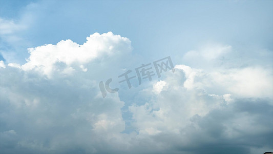 夏季云海翻滚云云海风光蓝天白云云朵
