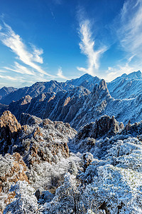 冬季山摄影照片_冬季玩游早晨山峰山区摇动摄影图配图