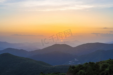 夕阳山峰下午山峰山上无摄影图配图