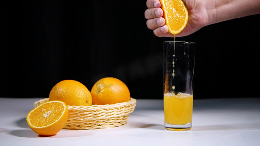 挤橙汁水果果汁广告镜头