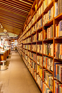 空无一人的室内书店图书馆背景摄影图配图