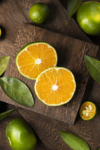 应季水果清晨橘子餐桌摆放摄影图配图