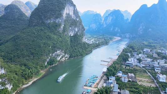 大山自然风景摄影照片_航拍风景广西桂林漓江自然风景大山高山祖国山河大好河山