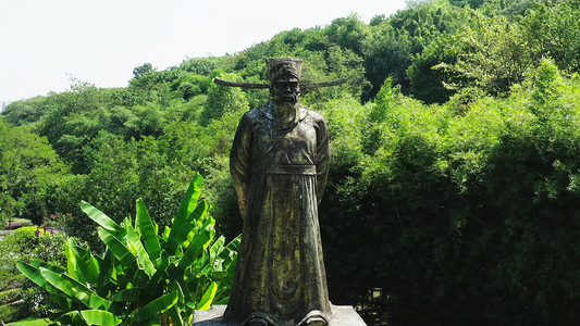 航拍包拯包青天宋朝历史人物铜像雕像