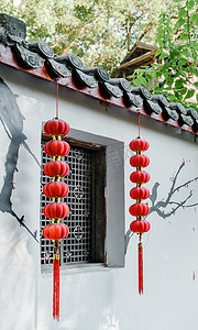 中式复古建筑灯笼小镇景色摄影图配图