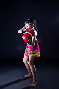 少儿搏击拳击训练摄影图配图健身拳击运动少儿训练摄影图配图拳击少儿