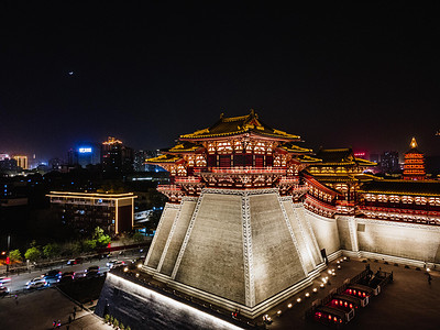 洛阳唐宫摄影照片_洛阳白天应天门户外建筑房屋摄影图配图