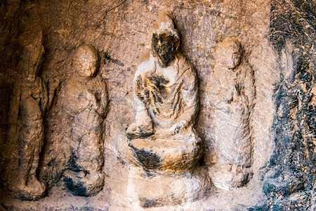 佛教造像白天石窟佛龛洛阳旅游摄影图配图