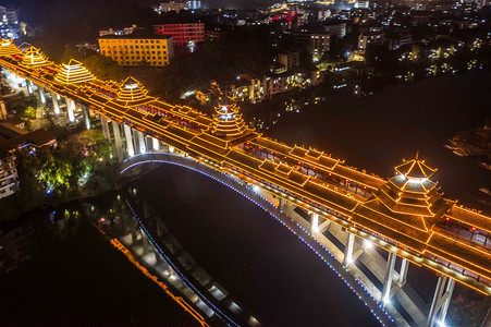 城市夜晚三江风雨桥夜景航拍景区无人机摄影图配图