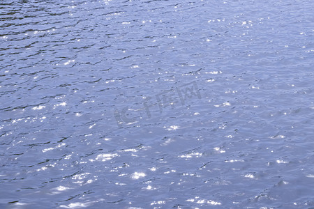 河水户外蓝色水面摄影图配图