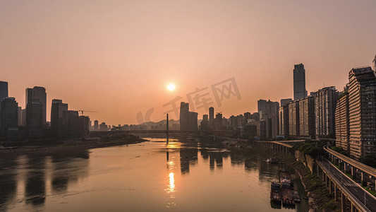 重庆嘉陵江千厮门大桥城市地标日出风光