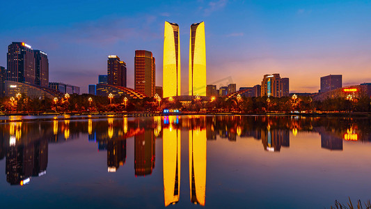 震撼成都国际金融中心日转夜城市夜景