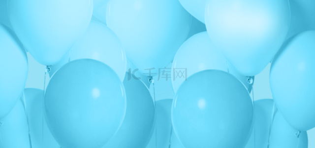 淡雅的蓝色背景背景图片_优雅蓝色气球背景