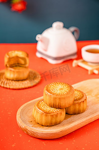 中秋月饼美食传统食品摄影图配图