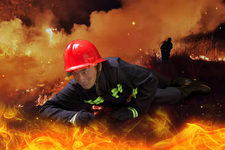 全国消防日摄影照片_消防火灾救援保护安全摄影图配图