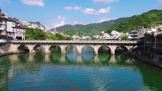 贵州桥摄影照片_贵州镇远古镇七孔桥旅游景点