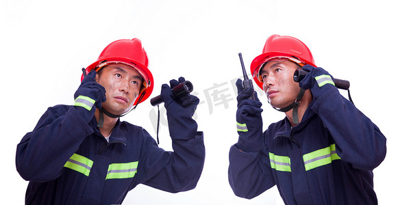 救援消防人像灭火消防员摄影图配图