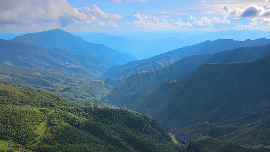 日月山河摄影照片_航拍云南高原峡谷山脉祖国风景