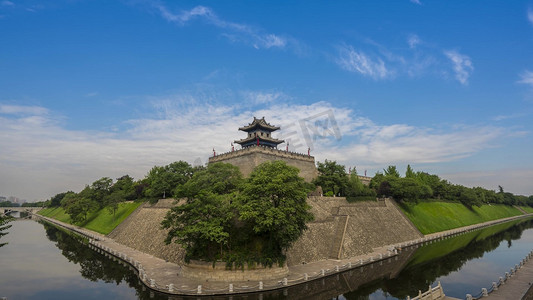 西安城墙城角角楼天空云层陕西5A景区