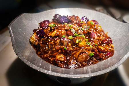 美食摄影照片_肉沫茄子餐饮食品菜式美食摄影图配图