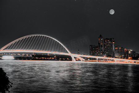 广州海心步行桥海心天台珠江月夜摄影图配图