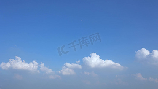 太阳晴天摄影照片_蓝天白云天空云朵