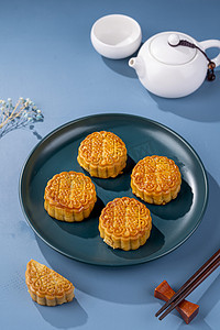 秋季美食甜品中秋月饼摄影图配图