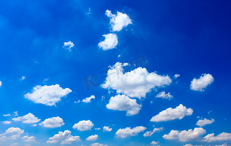 长沙晌午蓝天白云白云全景摄影图配图