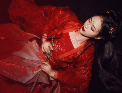 辛尤里写真摄影图片-辛尤里写真摄影作品-千库网