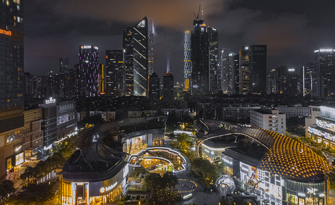 广州天河摄影照片_夜景晚上天环黑金商场摄影图配图