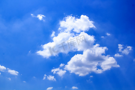 湖南长沙晌午白云云层天空摄影图配图