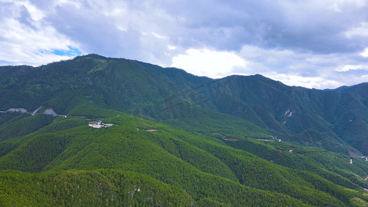 茂密森林摄影照片_航拍大山森林山脉自然风光