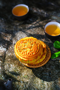 传统美食中秋节月饼中秋月饼特写节日摄影图配图