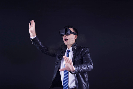 人像眼镜科技VR虚拟创意摄影图配图