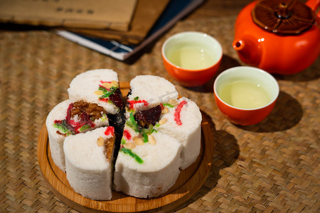 中国风传单摄影照片_重阳白天重阳糕室内甜品美食摄影图配图