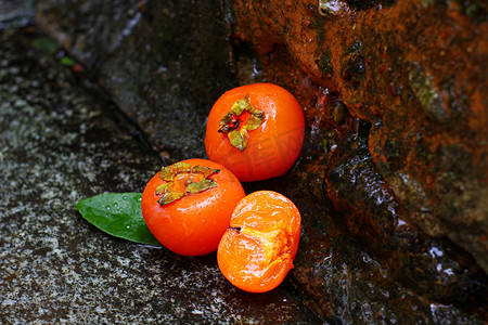 水果摄影照片_秋收秋柿子蔬菜水果黄色摄影图配图
