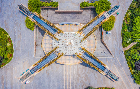 城市建筑夕阳贵州贵阳筑城广场俯拍摄影图配图