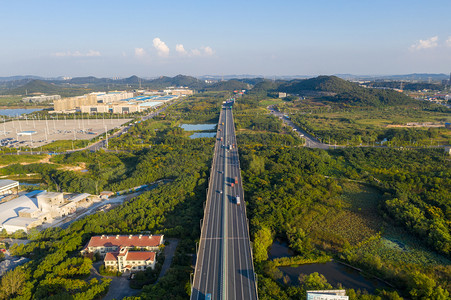 武汉城市交通晴天交通军山货运通道航拍摄影图配图