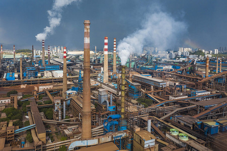 钢铁厂中午广西柳州柳钢焦化厂航拍摄影图配图