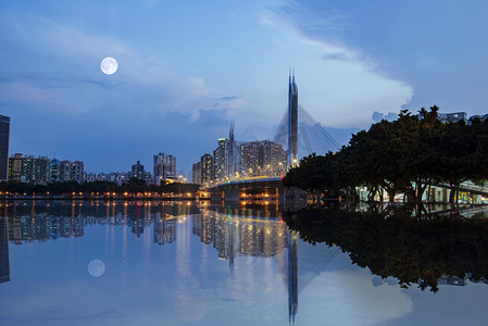 海珠桥夜景摄影照片_广州珠江海印桥网红桥夜景摄影图配图