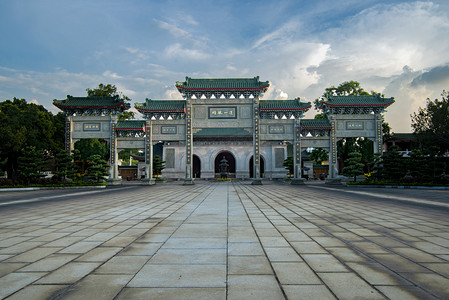 广州古风摄影照片_广州花都区圆玄道观古建筑牌坊摄影图配图