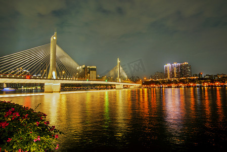 广州珠江海印桥网红桥夜景摄影图配图
