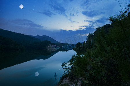 广州花都羊石水库山川夜景摄影图配图