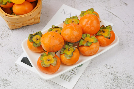 北方秋季水果爆甜软柿子摄影图配图