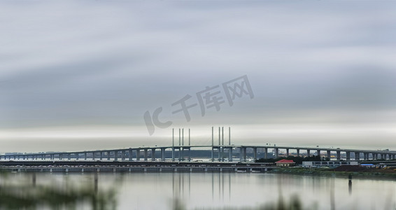 大海大桥聊天跨海大桥白天大桥大海旅游摄影图配图