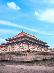 北京地标蓝天白云故宫白天故宫故宫古建摄影图配图
