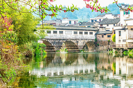 风景早晨廊桥山区摇动摄影图配图