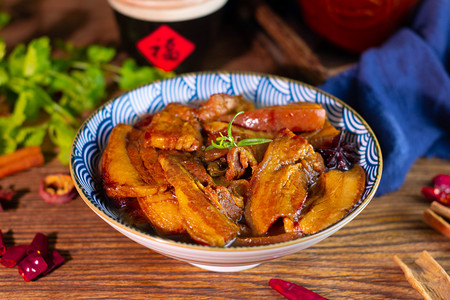 餐饮美食中午红烧把子肉餐桌午餐摄影图配图