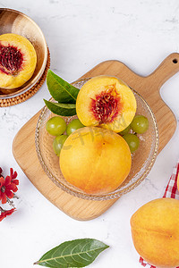 可口新鲜水果美味黄桃摄影图配图