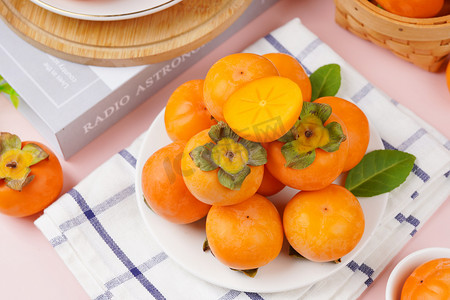 秋季水果爆甜可口秋柿子摄影图配图